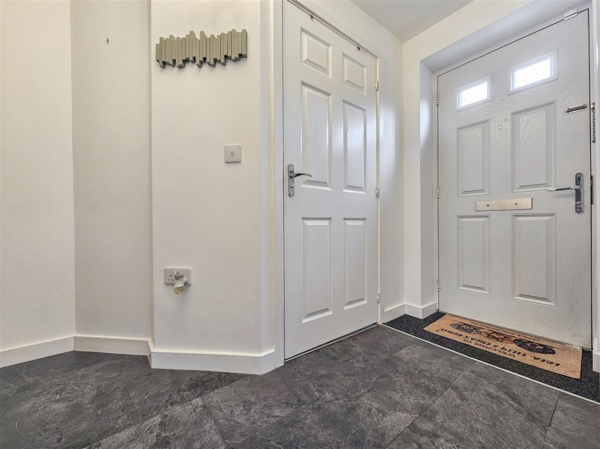 Images for Malin Close, Stretton, Burton-On-Trent